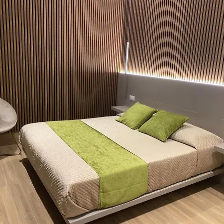 Th Luxury * Catane